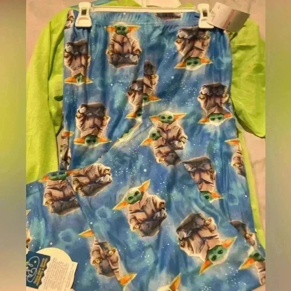 THE MANDALORIAN 2 PIECE STAR WARS PAJAMA SET NWT